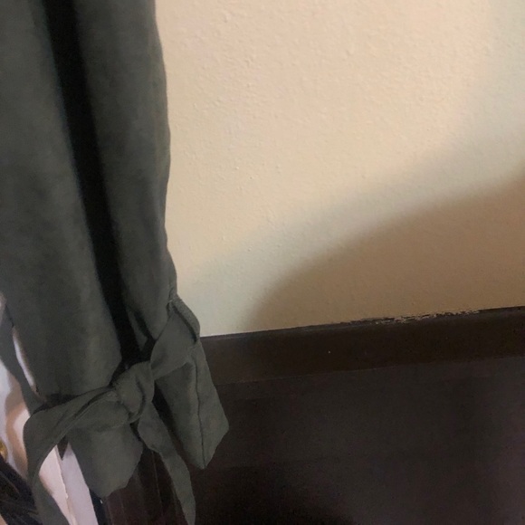 Pants - Picture 3 of 4